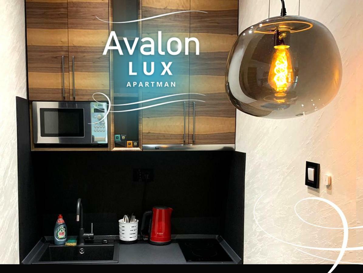 Avalon Lux Studio Apartment Новий Сад Екстер'єр фото